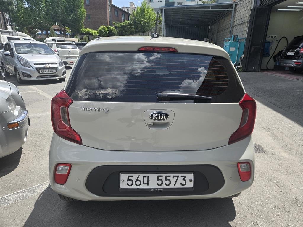 KIA Morning 2017 the color of pearl - Importación desde Corea - HF Imports Iquique - Foto 13
