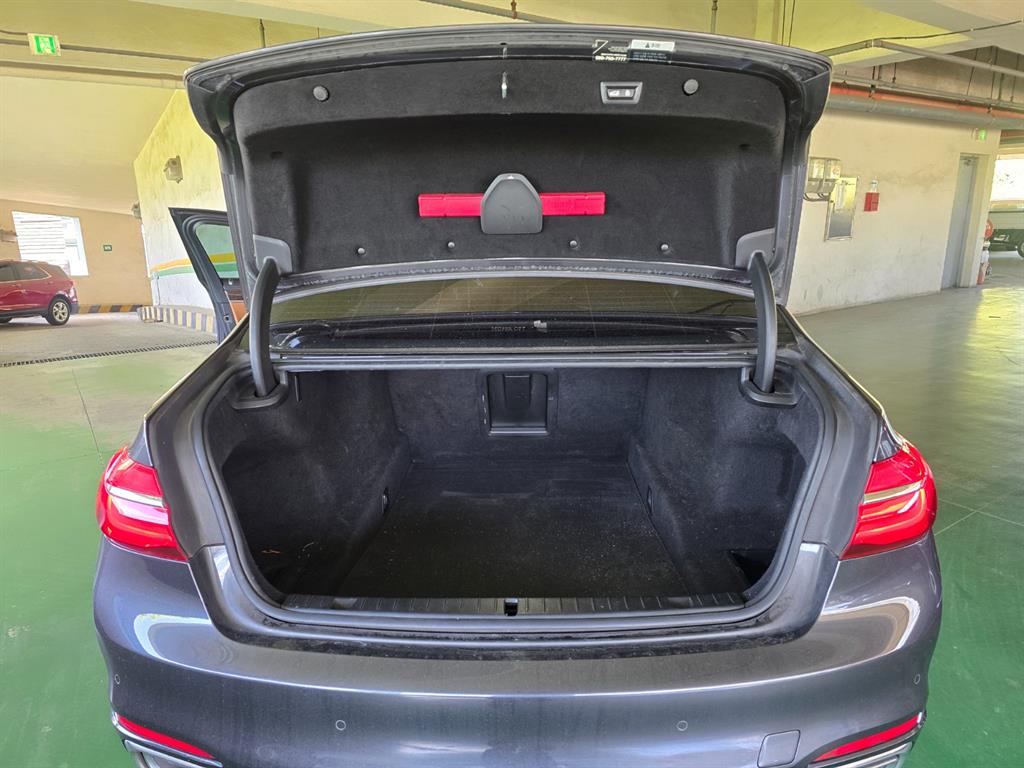 BMW 7 Series 2018 Gris - Importación desde Corea - HF Imports Iquique - Foto 19