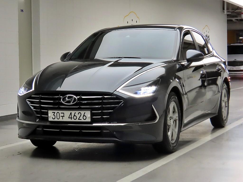 HYUNDAI Sonata - Vista 2