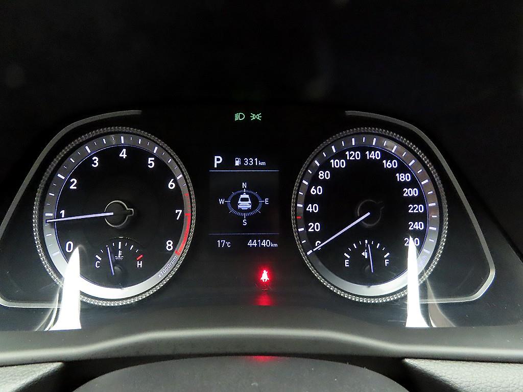 HYUNDAI Sonata - Vista 6