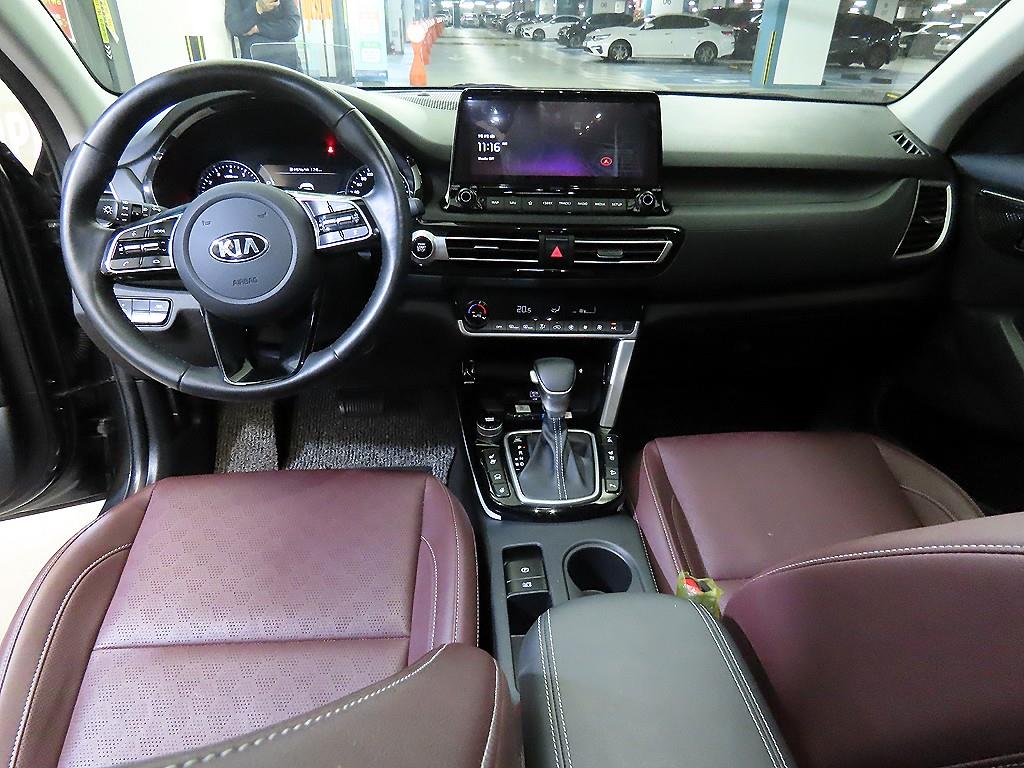 KIA Seltos - Vista 10