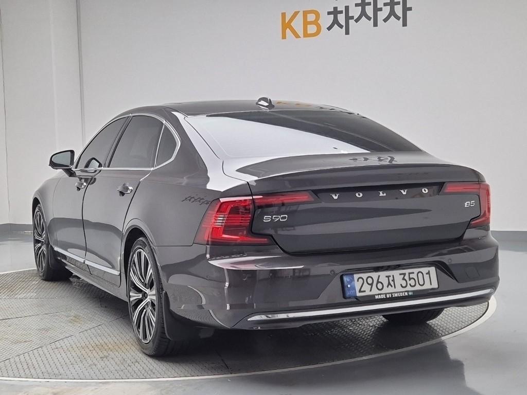 Volvo S90 - Vista 2