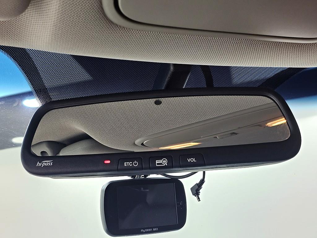 KIA Carnival - Vista 12