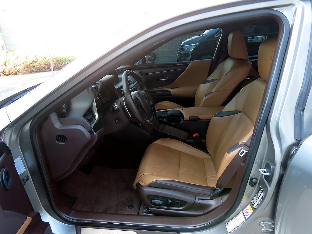 Lexus ES - Vista 5