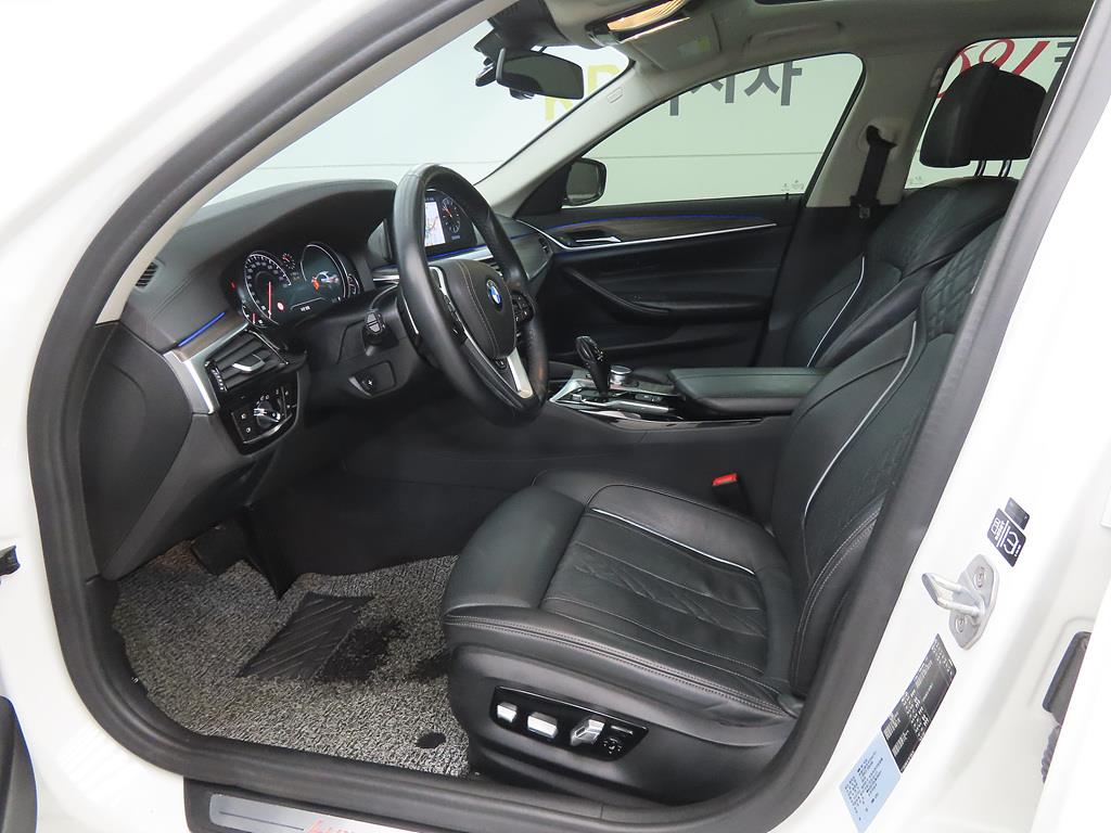 BMW 5 Series - Vista 4
