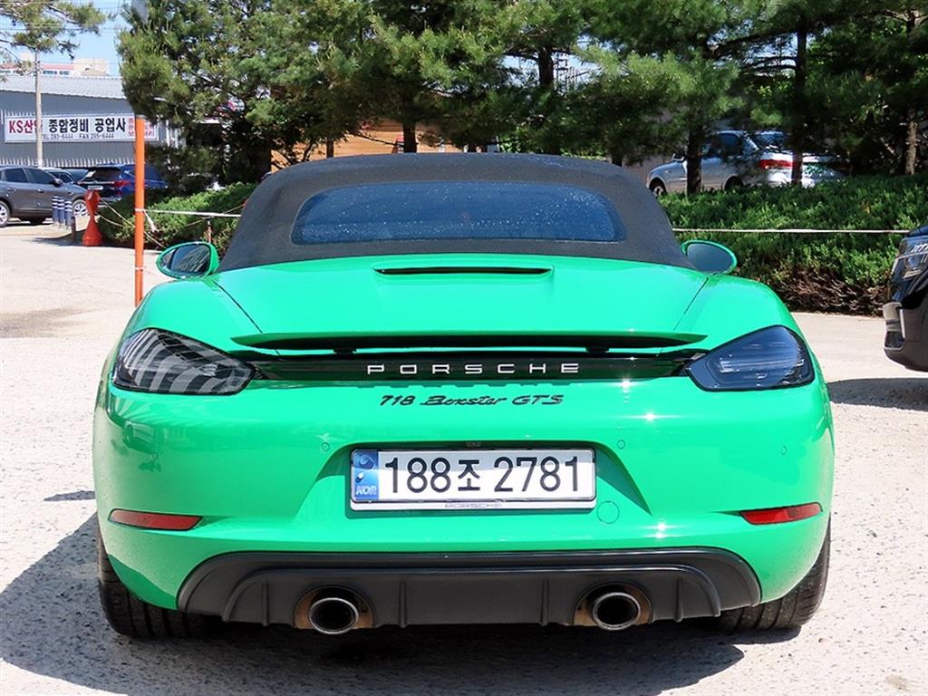 Porsche 718 - Vista 4