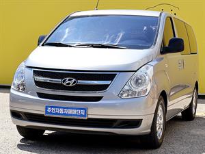 HYUNDAI Starex - Vista 2