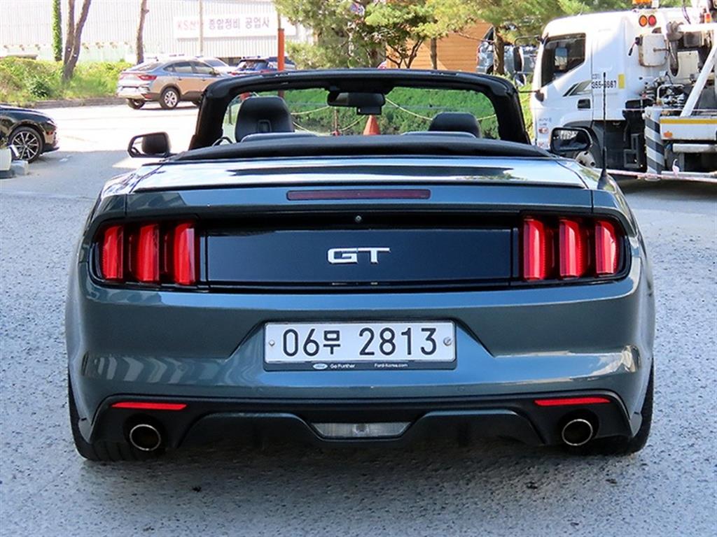 Ford Mustang - Vista 8