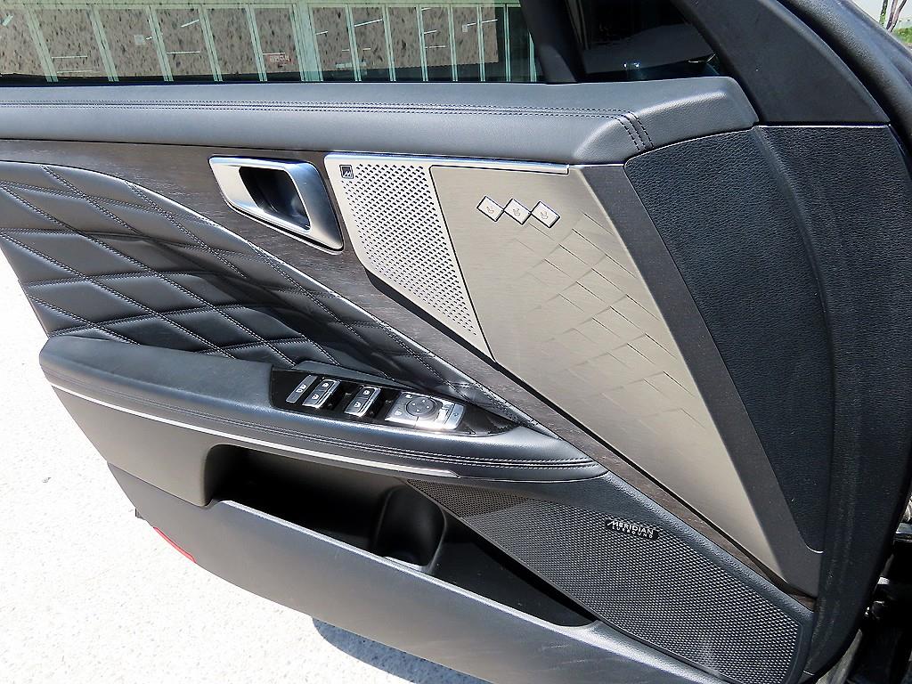 KIA K8 - Vista 12