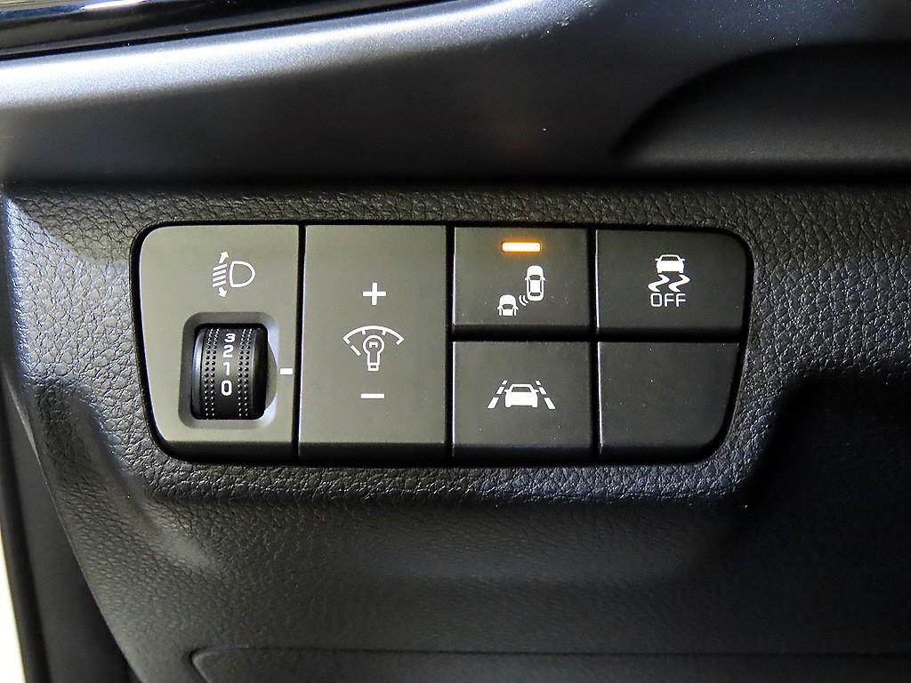 KIA Stonic 2018 Blanco - Importación desde Corea - HF Imports Iquique - Foto 14