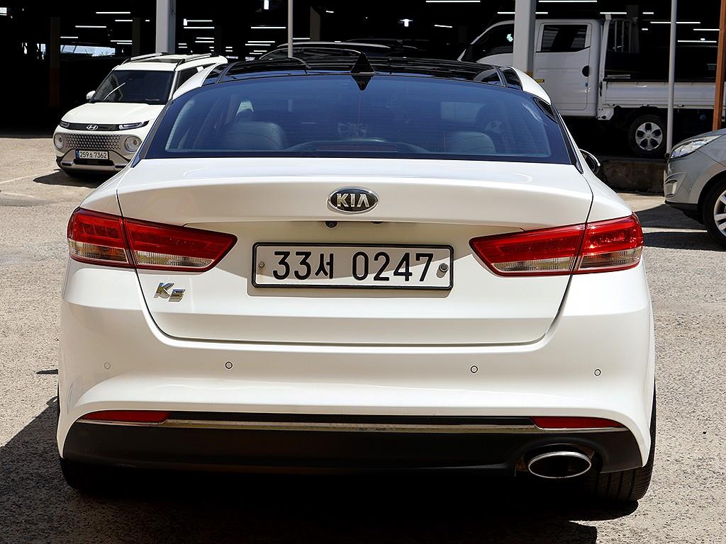 KIA K5 - Vista 5