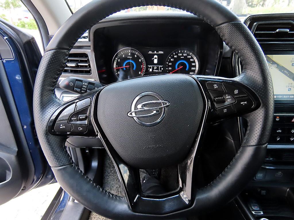 Ssangyong Tivoli - Vista 8