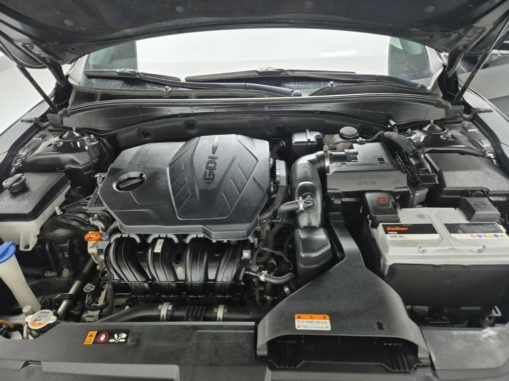 HYUNDAI Grandeur - Vista 5