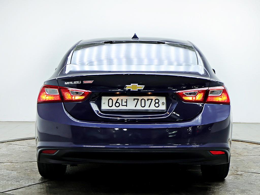 Chevrolet Malibu - Vista 5