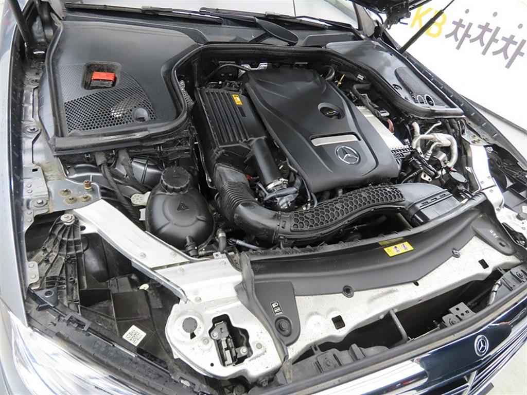 Mercedes Benz E class 2018 Gris - Importación desde Corea - HF Imports Iquique - Foto 19