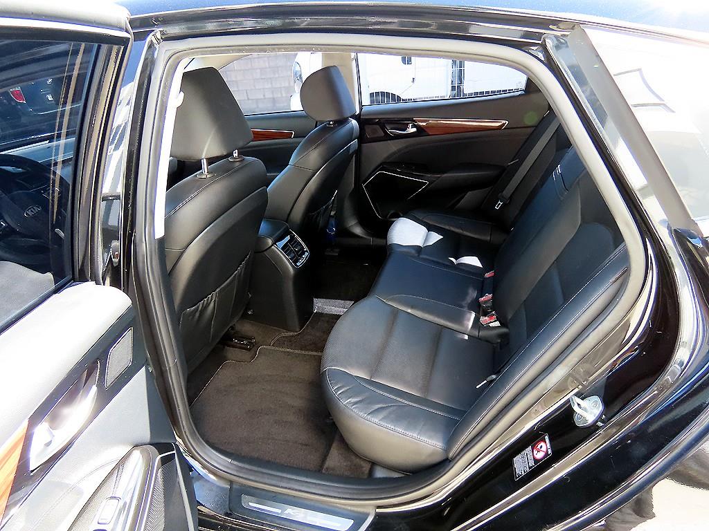 KIA K7 - Vista 6