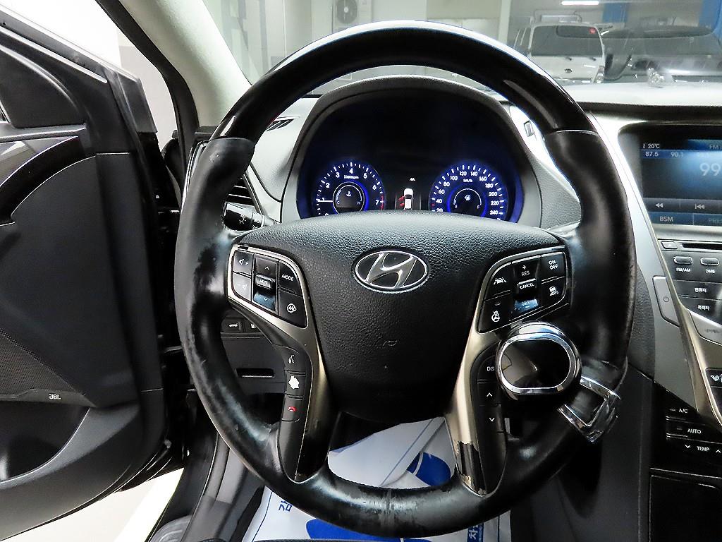 HYUNDAI Grandeur - Vista 7