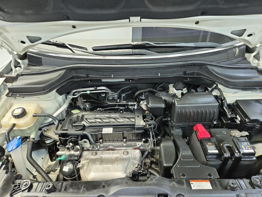 Ssangyong Tivoli - Vista 5