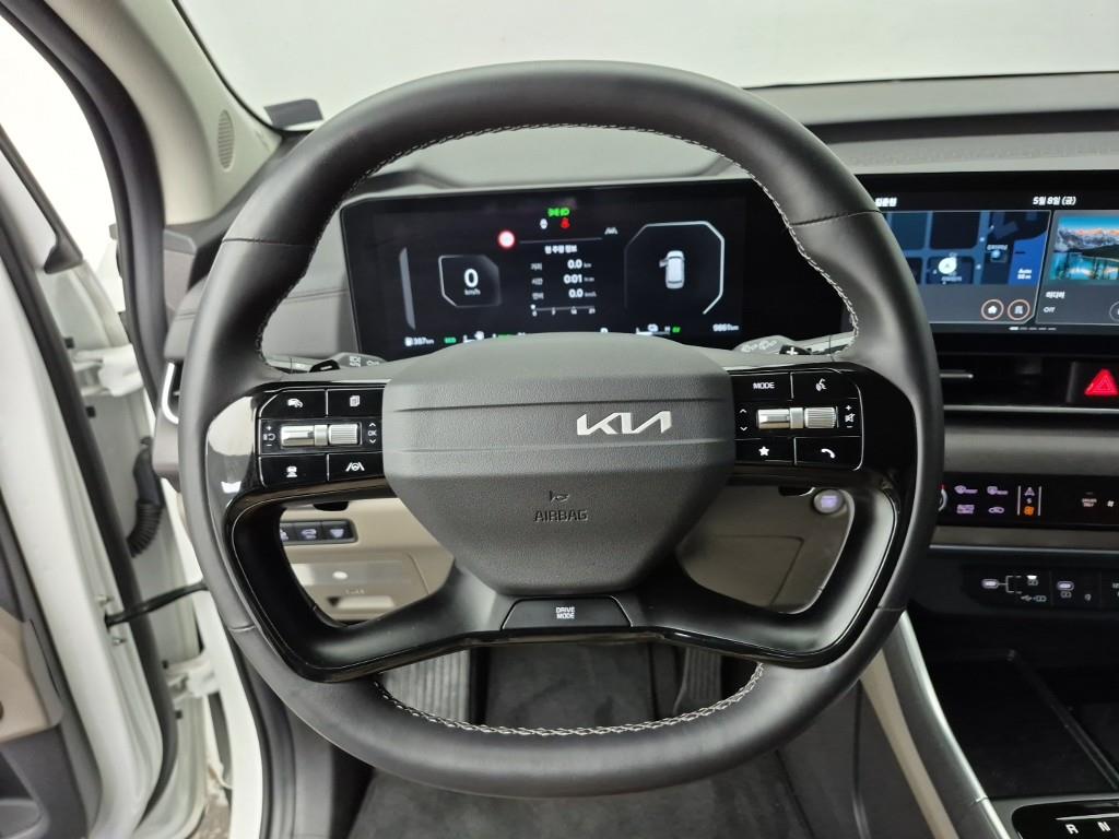 KIA Carnival - Vista 9