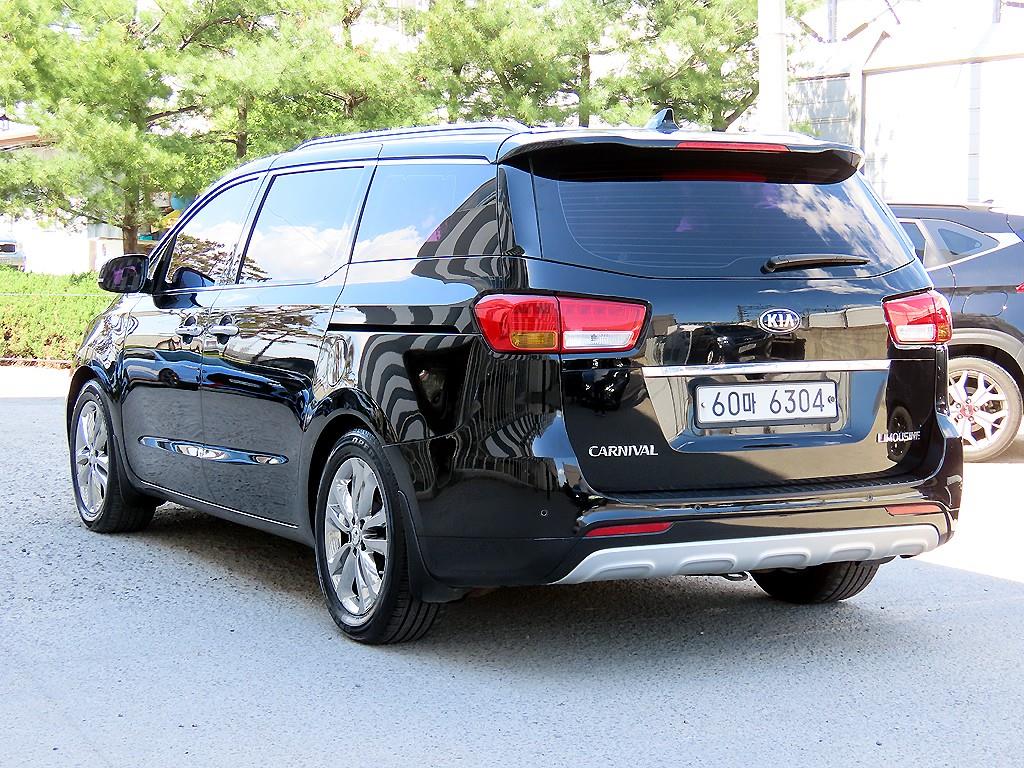 KIA Carnival - Vista 3