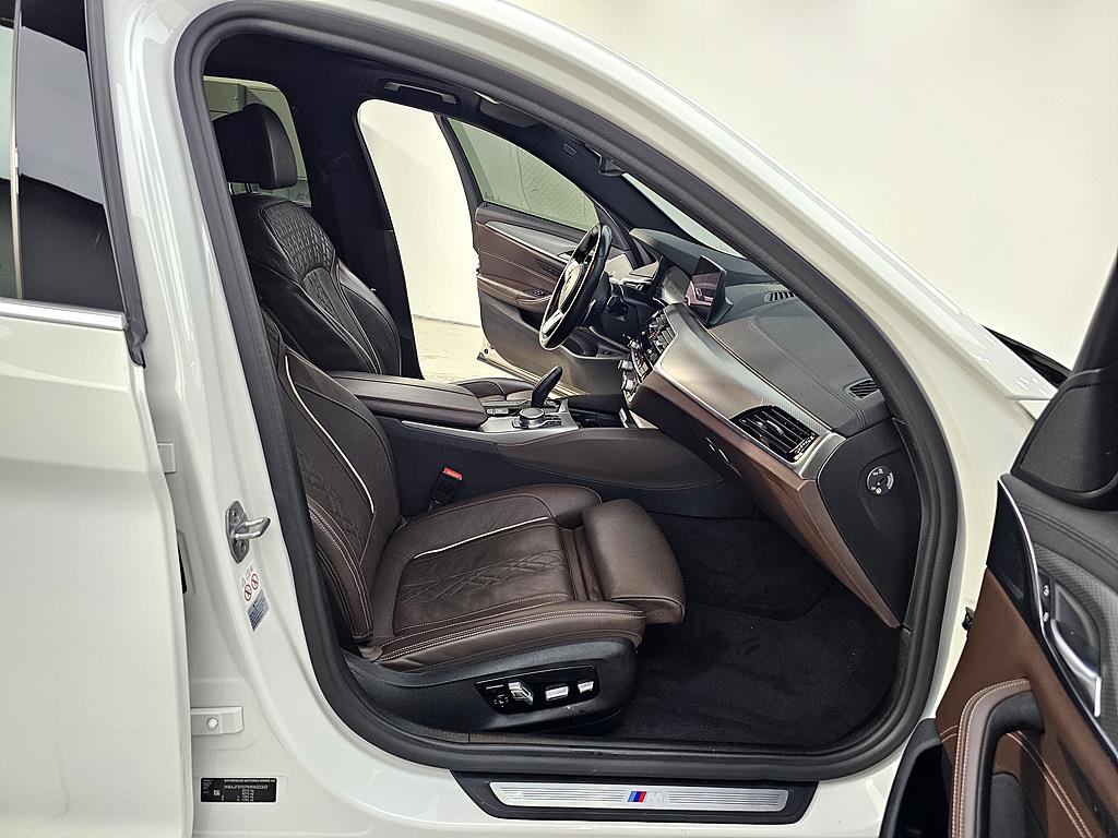 BMW 5 Series - Vista 11