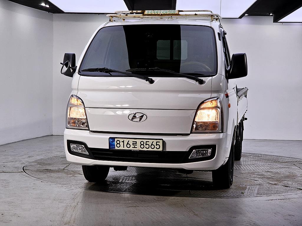 Small Truck Cargo (small) - Vista 2