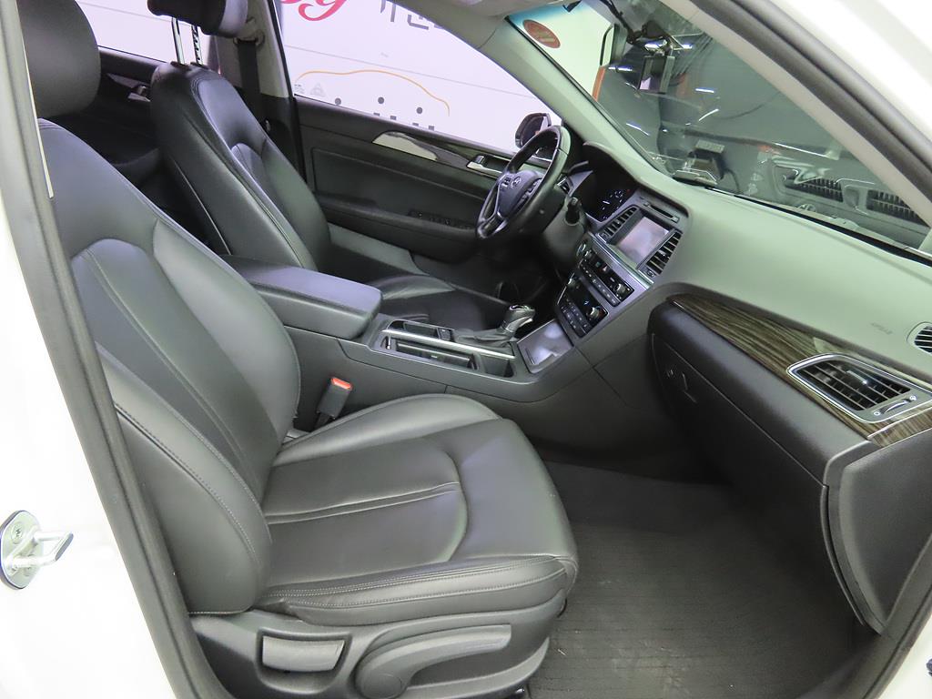 HYUNDAI Sonata - Vista 9