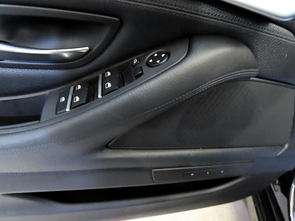 BMW 5 Series 2011 Negro - Importación desde Corea - HF Imports Iquique - Foto 13