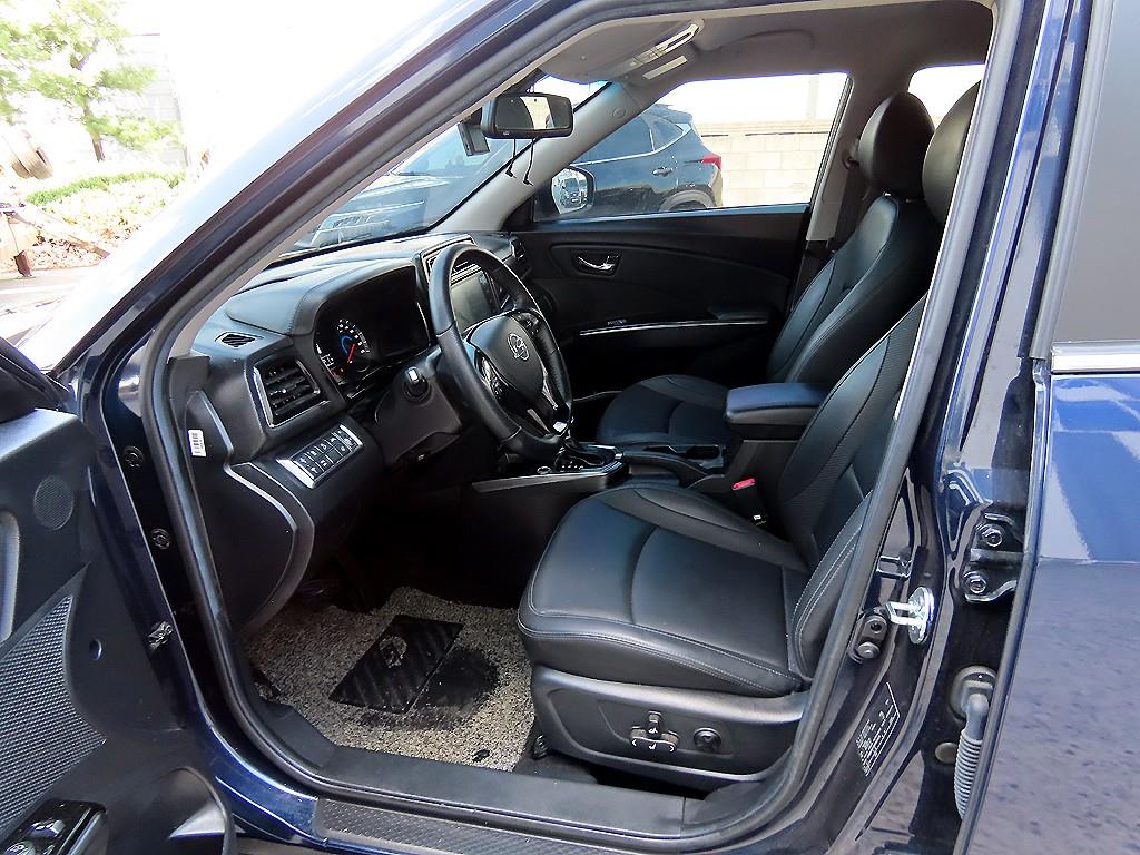 Ssangyong Tivoli - Vista 5