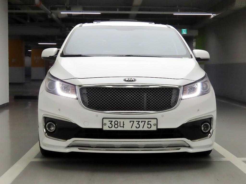 KIA Carnival 2018 Blanco - Importación desde Corea - HF Imports Iquique - Foto 1