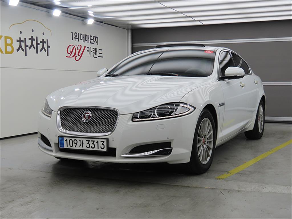 Jaguar XF 2015 Blanco - Importación desde Corea - HF Imports Iquique - Foto 1