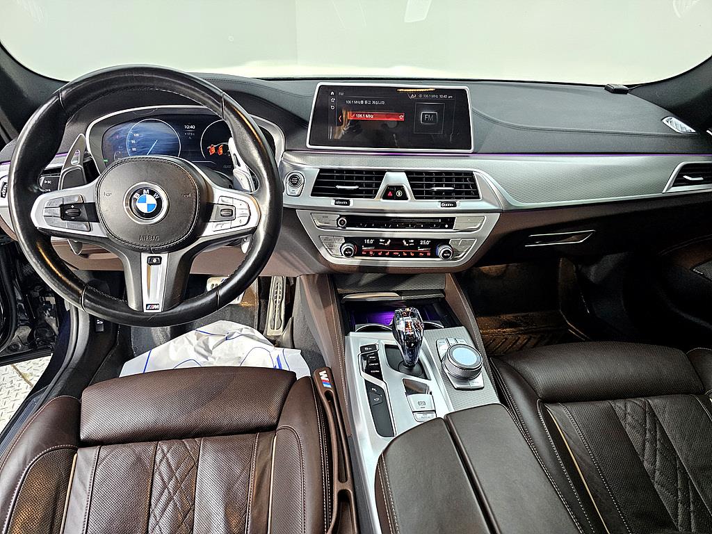 BMW 5 Series - Vista 5