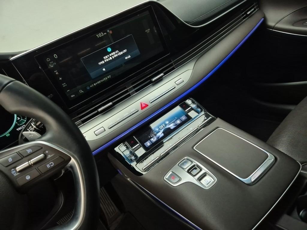 HYUNDAI Grandeur - Vista 10