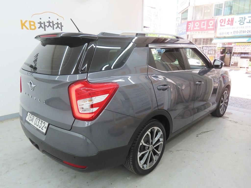 Ssangyong Tivoli - Vista 3