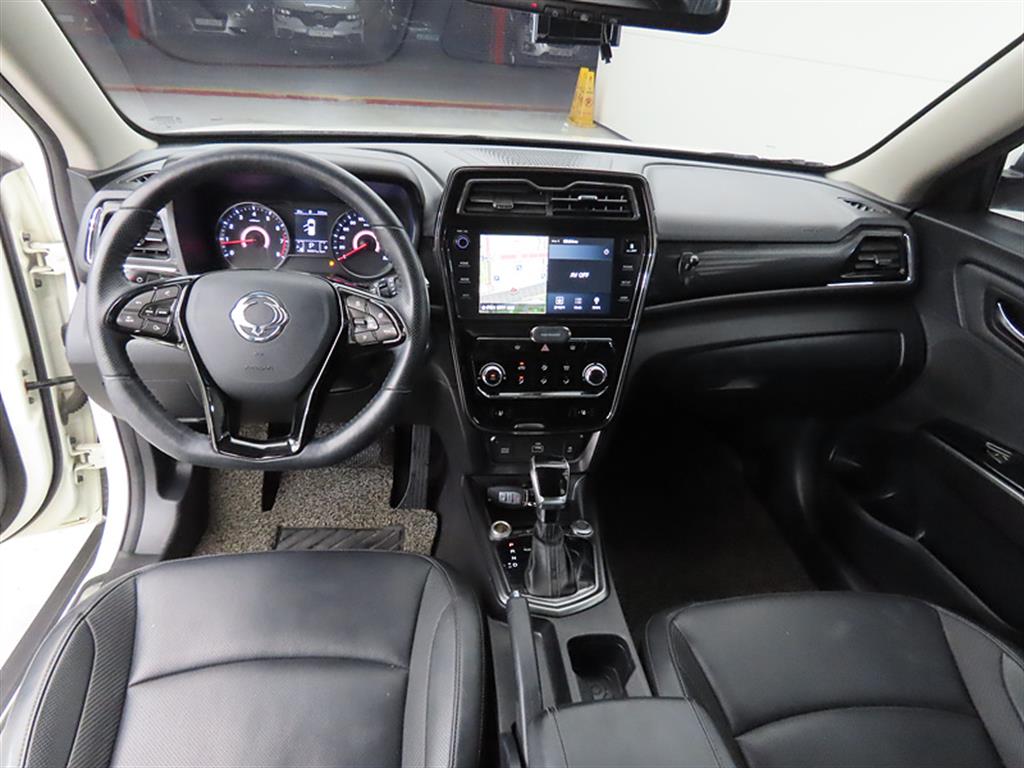 Ssangyong Tivoli - Vista 7