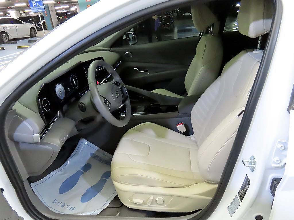 HYUNDAI Avante - Vista 6