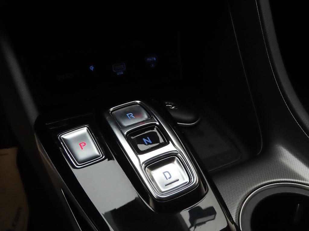 HYUNDAI Sonata - Vista 10
