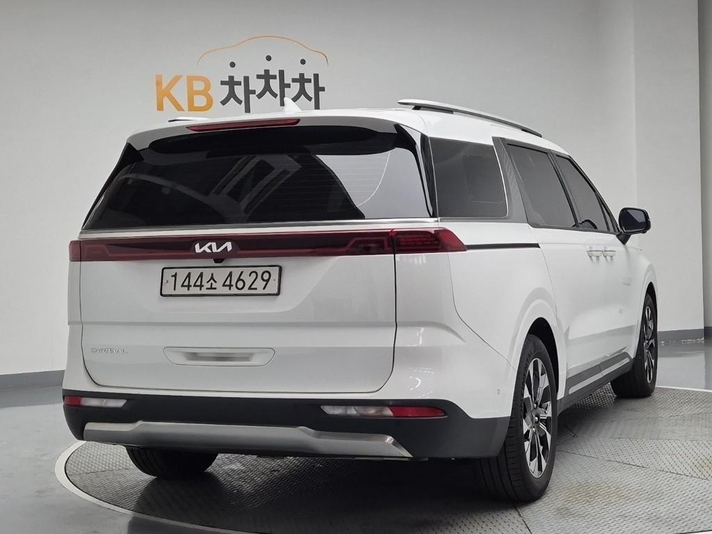 KIA Carnival - Vista 3