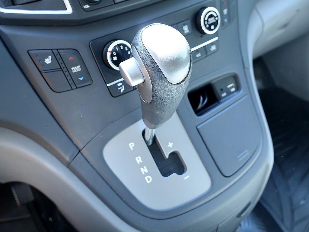 HYUNDAI Starex 2019 Amarillo - Importación desde Corea - HF Imports Iquique - Foto 7