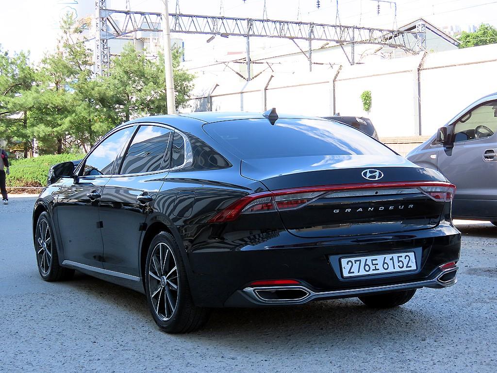 HYUNDAI Grandeur - Vista 3