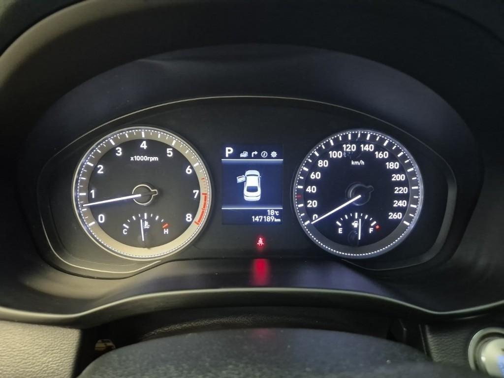 HYUNDAI Grandeur - Vista 6