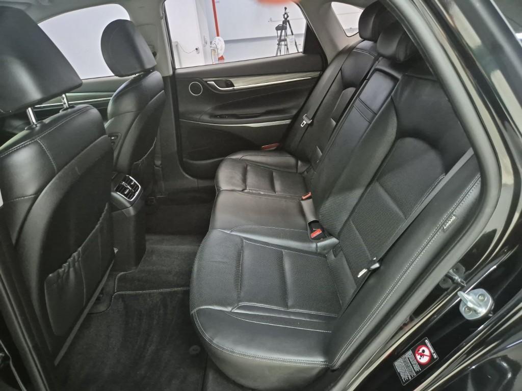 HYUNDAI Grandeur - Vista 9