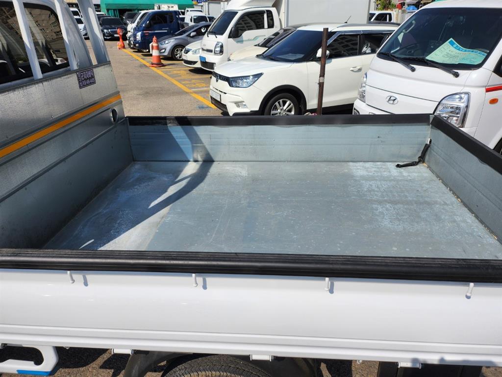 Small Truck Cargo (small) - Vista 6