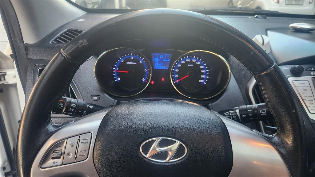 HYUNDAI Tucson - Vista 7