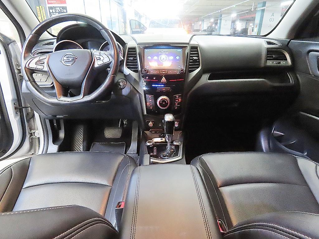 Ssangyong Tivoli - Vista 10