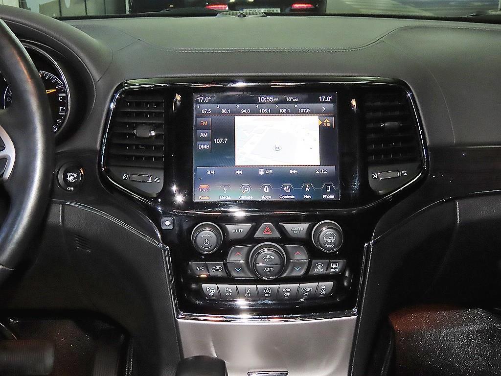 Jeep Cherokee - Vista 11