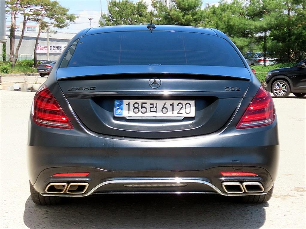 Mercedes Benz S Class - Vista 4