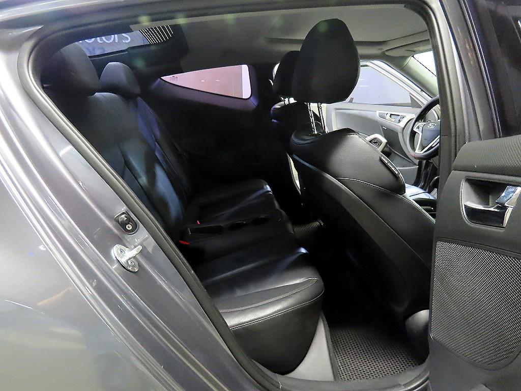 HYUNDAI Veloster - Vista 7