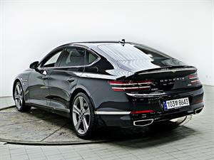 Genesis G80 - Vista 8