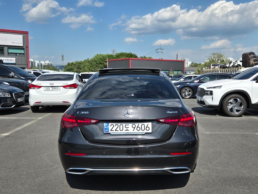 Mercedes Benz C Class - Vista 3